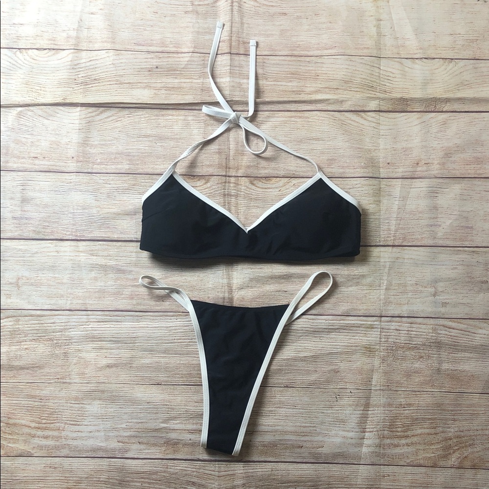 NWOT Black and White‎ Women's Bikini Set